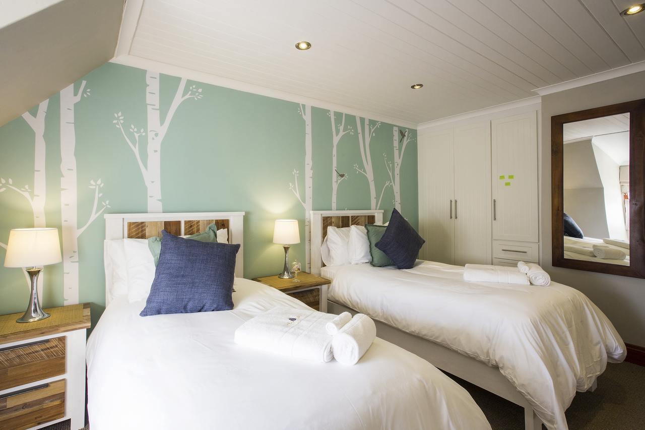 The Browns' Luxury Suites & Cottage 덜스트룸 외부 사진