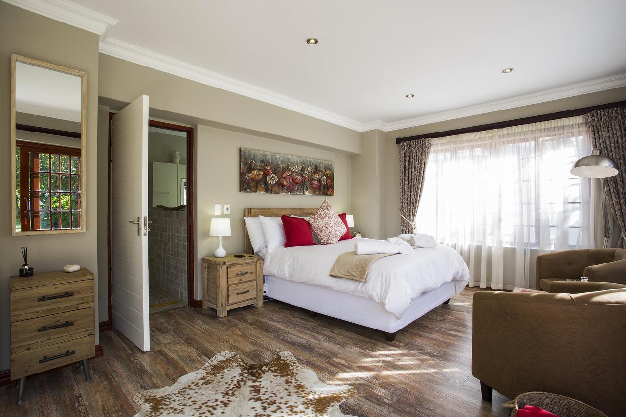The Browns' Luxury Suites & Cottage 덜스트룸 외부 사진
