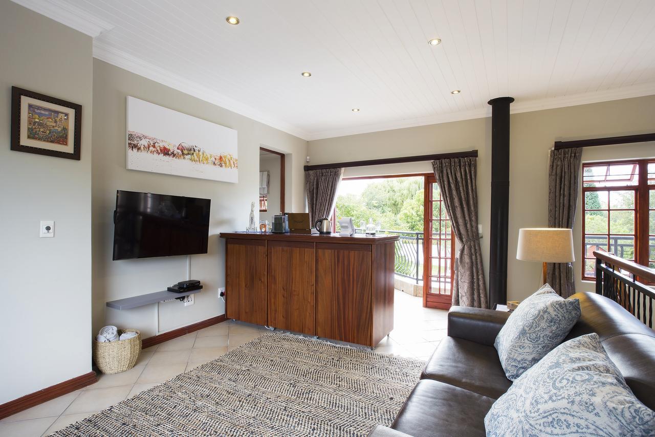 The Browns' Luxury Suites & Cottage 덜스트룸 외부 사진